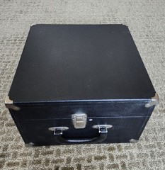 Hamilton Model 915 Vintage Record Player — 4-Speed Portable (16/33/45/78)