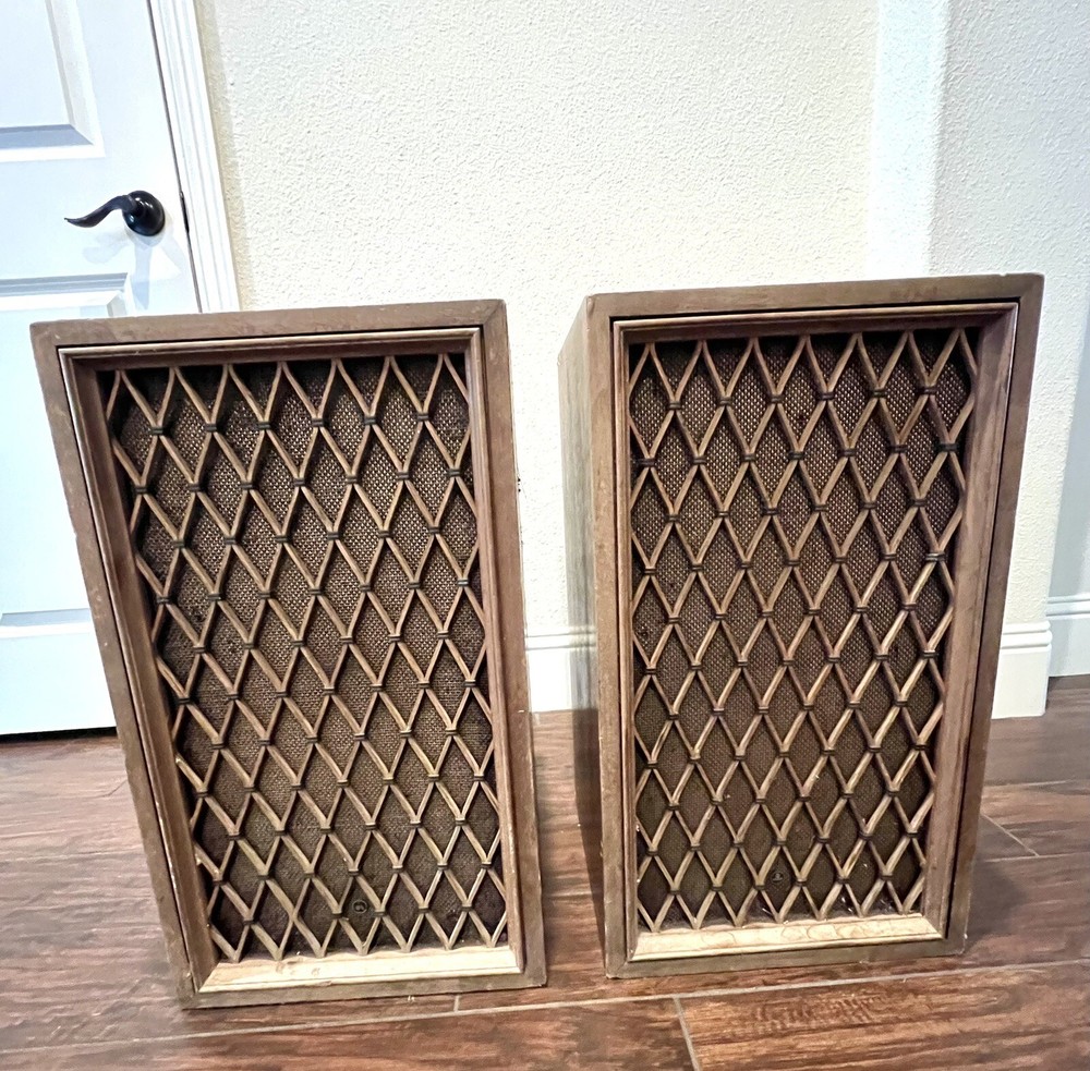 2 Vintage Pioneer CS-88 Speakers Made In Japan Read Description