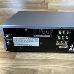 JVC HR-DVS2U VHS Mini DV Player Only AS IS, For Parts NO Returns BOTH Sides Bad
