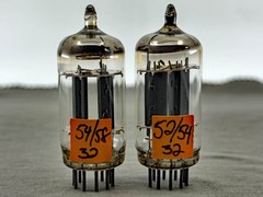 (2) Siemens Smooth Plate 12AX7 ECC83 Vacuum Tubes O Getters Test NOS on TV-7B/U