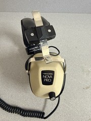 Realistic Nova Pro Stereo Headphones 8 Ohm Beige Black Adjustable Headband 1970s