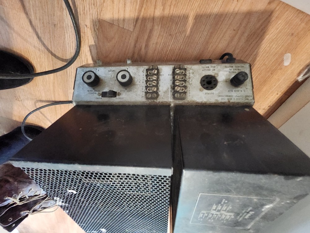 McIntosh Mc2100 Legendary Vintage Stereo Amplifier with Cage – Tested Working