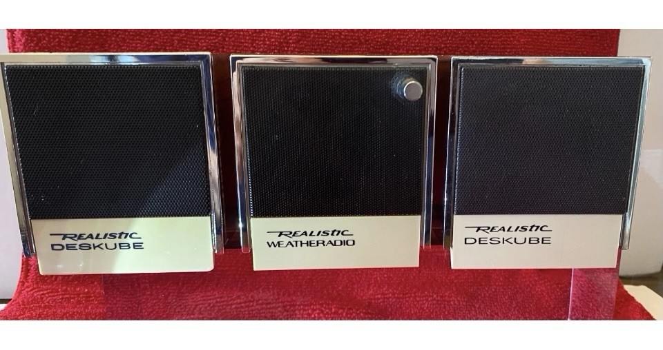 RADIO SHACK WEATHER CUBE AND CUBE AM TRANSISTORS RADIOS/1971/WORKING/EUC/LOT 3