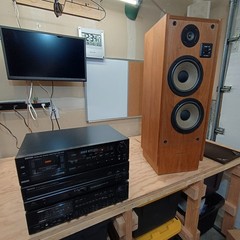 Realistic Optimus T-100 Speakers Walnut Veneer Audiofile Radio Shack Tandy WORKS