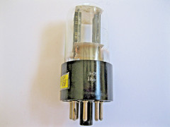 KEN-RAD 6SN7GT/VT231 TALL, CLEAR GLASS VACUUM TUBE BLACK PLATE TV-7 TESTED.