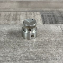 AKAI ® 1710W Open Reel Tape Deck PART – OEM – Volume Control knob w/ Screws