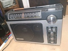 Vtg General Electric GE Superadio II Long Range AM/FM Radio Tested