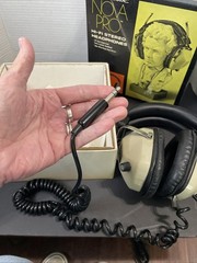Vintage Realistic Nova Pro Hi-Fi Stereo Headphones Original Box 33-1014A