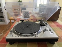 Technic SL-1200MK2 Quartz Synthesizer Direct Drive Turntable