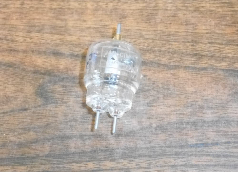VINTAGE Eimac 15R vacuum tube – WWII surplus – Uranium Glass – Untested