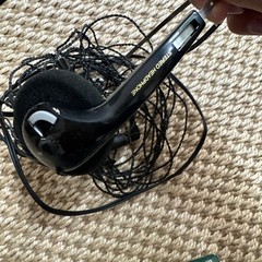 Radio Shack 3.5mm Lightweight Headphones Over The Ears Wired New 3300088 Vintage