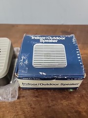Radio Shack, Realistic, Indoor/Outdoor Speaker, 40-1227A.