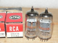 2 RCA 12AX7A Tubes (USA) TEST GOOD-pair #2