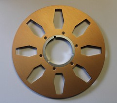 ANALOG AUDIO 10.5″ X 1/4″ PRECISION METAL TAPE REEL IN GOLD & SILVER – OTARI MCI