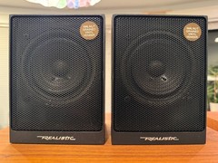 Vintage Realistic Minimus 2.5 #40-1999 Bookshelf Speakers, PAIR, 1984 Paper