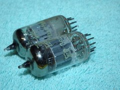 2 Bell & Howell MATCHED Pair 7025 12AX7 ECC83 Audio Tubes STRONG GREY PLATE 1966