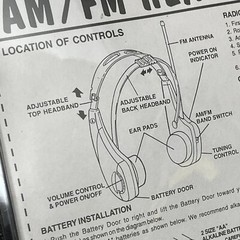 Street Beat AM FM Headphone Sports Radio Model 885M Adjustable Headband Vintage