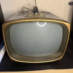 RCA Victor Deluxe TV Model 17-PD-8096U – Untested For Parts – READ