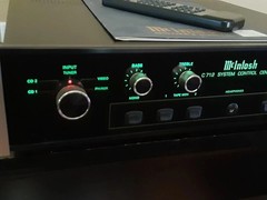Mcintosh MC712 Preamplifier Preamp Made in the U.S.A with original Remote