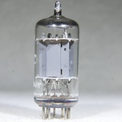 Telefunken ECC83/12AX7 Long Smooth Plate Diamond Mark on Bottom Strong Germany