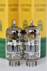 NOS 6DJ8 ECC88 6922 AMPEREX BUGLE-BOY HOLLAND TUBES 1964 PAIR 105/105 + 102/100%