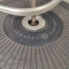 Vintage General Electric Model 200 “Mustang” Portable Record Player For Parts