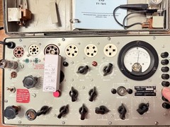 Sylvania 7025 ECC83 12AX7 Long Plate O-Getter Tested Like NOS Balanced Tube
