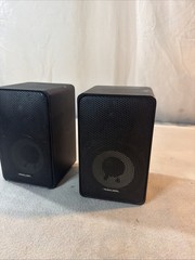 Vintage Realistic Minimus-7 Bookshelf Speakers Pair Cat. No. 40-2030C 40-2030B