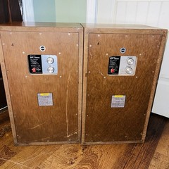Vintage Sansui SP-1500 3 Way Floor Standing Speakers