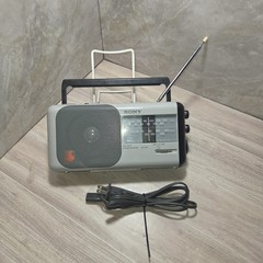 SONY ICF-760 FM/AM 2 Band Receiver Radio Made In Malaysia With Power Cord Tested