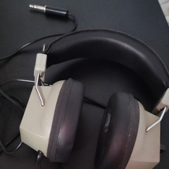 Realistic NOVA 16 Stereo Headphones Over-Ear Volume Control Adjustable Headband