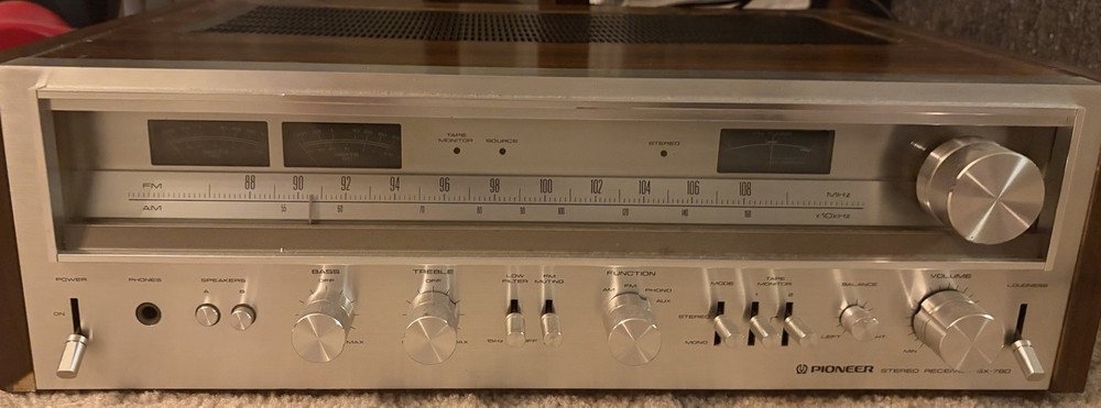 Pioneer SX-780 45 Watt PRISTINE Solid State Receiver marantz Beautiful Vintage
