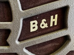 Vintage 1940s Bell & Howell Speaker With Cabinet 17”x16”x 10”1/2″ Speaker 12″