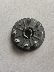 AMPHENOL Loctal Tube Socket & Clip Black Bakelite for 7N7 8 Pin Quan. Available