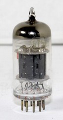 5751 RCA VACUUM TUBE