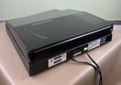 MITSUBISHI LT-5 TURNTABLE