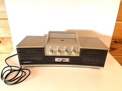 60s or 70s? Iconic Working Panasonic RE-7392 FM-AM FM Stereo Table Radio