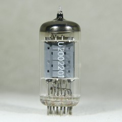 Telefunken 6211 Long Ribbed Plate Diamond on Bottom Germany Strong
