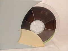 Vintage Schneider Plastic 7″ Reel to Reel Tape Storage Case With UNKNOWN REEL !!