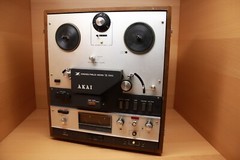AKAI Cross-Field X-360D in Wooden Case