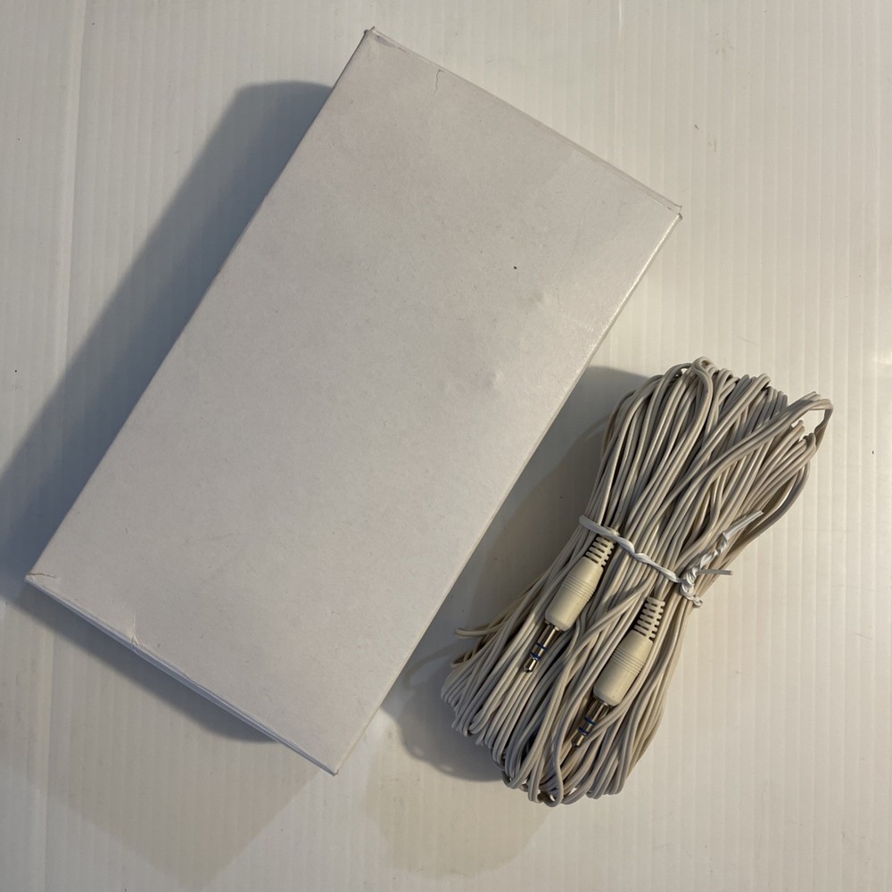 Vintage 3.5mm Mono Aux Audio Cable Headphone Jack 100 ft Long Gray. New!!!