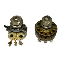 Ohmite Type AB CLU-5041 & CTS 521 100K Potentiometers Set of 2