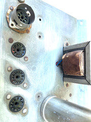 Tube mono amplifier using 6BQ5