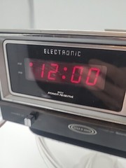 Vintage Zenith Clock Radio Alarm Circle of Sound K472W AM/FM LED Digital WORKING