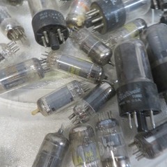 Lot of VTG Vacuum Tubes GE Tung-Sol Raytheon Radio Amp Valves Bulk – for Parts