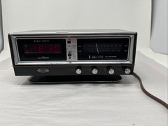 Vtg Zenith Model H472W Solid State Retro Circle of Sound AM FM Alarm Clock Radio