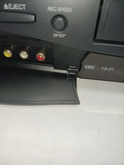 Mitsubishi HS-U446 Video Cassette Recorder/Player w/ Remote – Tested –