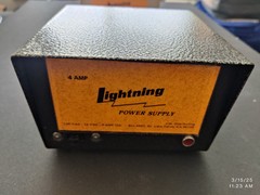 4 Amp Power Supply for powering auto 12 Volt CB radio or Stereo to house current