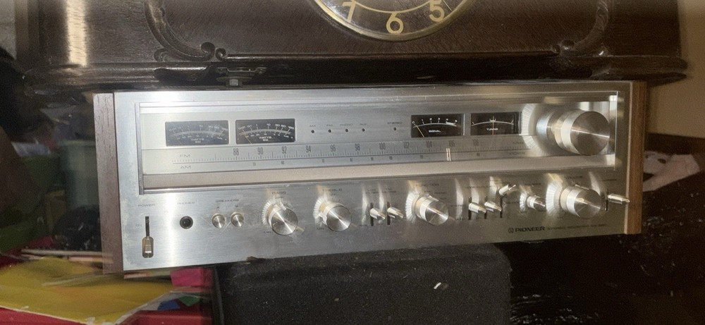Pioneer SX-880 Vintage AM/FM Stereo Receiver Silver Faceplate Tuning Dial