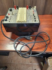 Vintage El Instruments DIGI DESIGNER, TTL Digital Breadboard Trainer